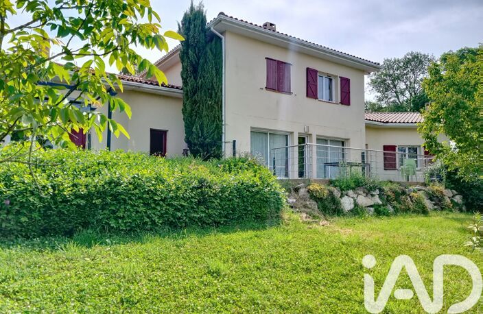 Location Maison/villa 10 pièces — photo 2