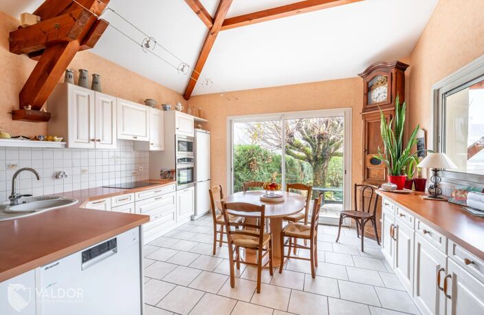 Vente maison 6 pièces 150 m² Frans (01480) — photo 2
