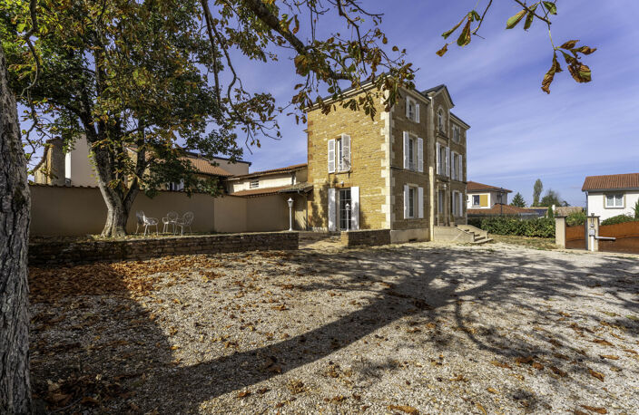 Au coeur de Lachassagne   Élégante maison bourgeoise avec jar — photo 2