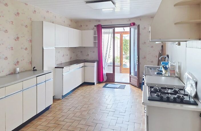 Maison avec jardin et grand garage à Laon — photo 2