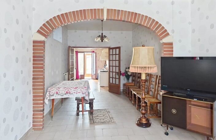 Maison avec jardin et grand garage à Laon — photo 4