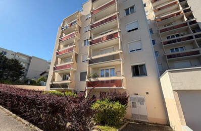 Appartement T3  aménagé en T2 — photo du bien