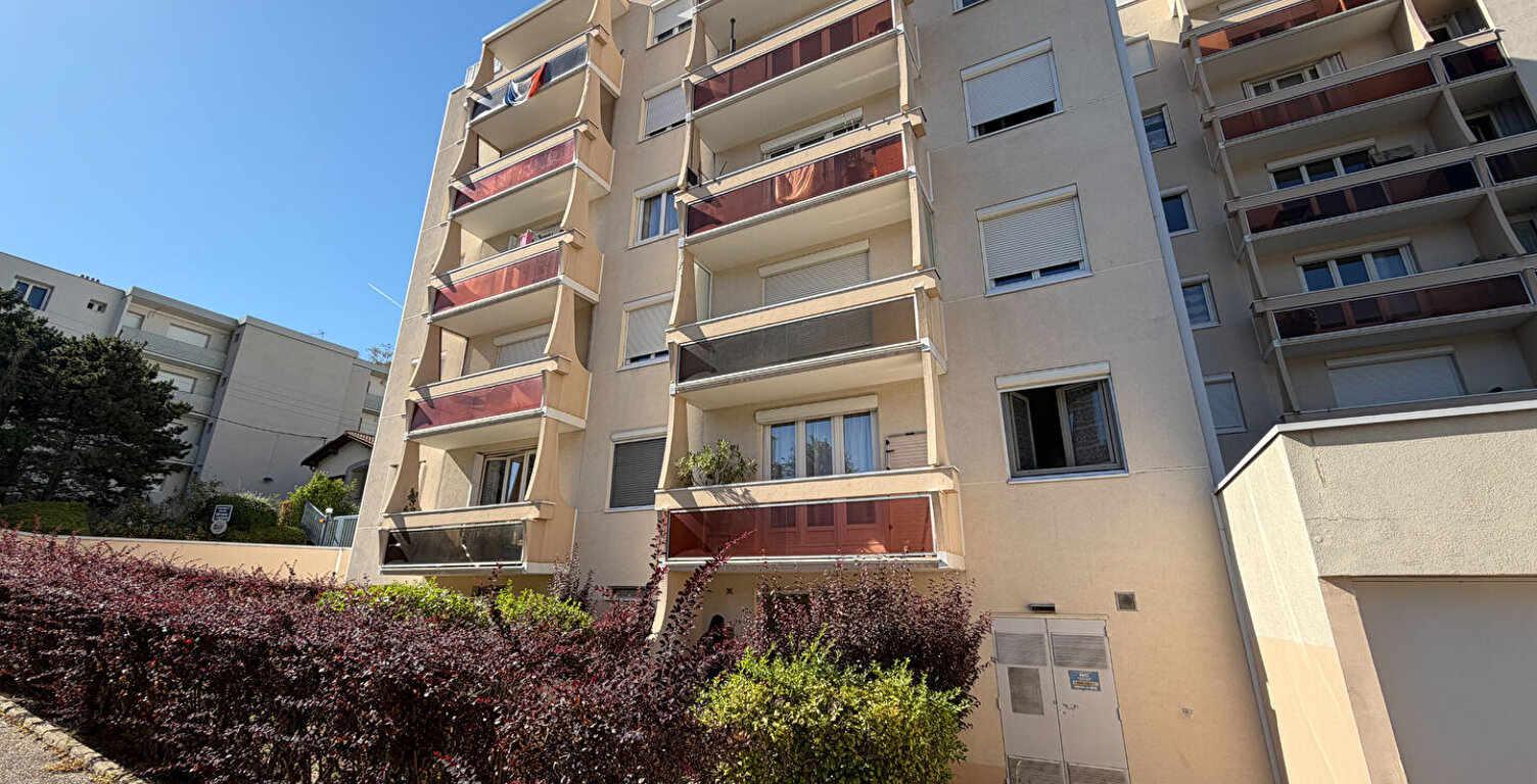 Appartement T3  aménagé en T2 — photo 1