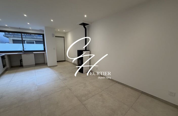 MAISON DE VILLE - T3 - TRIPLEX — photo 3