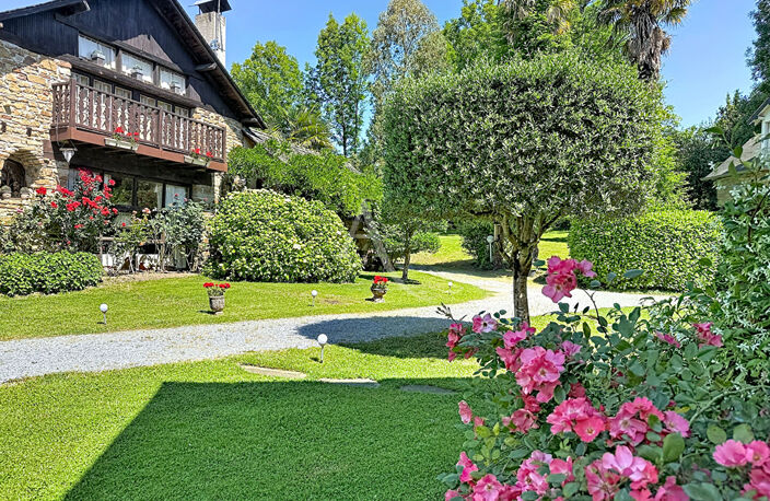 Propriété d'exception, gîte et écurie — photo 2