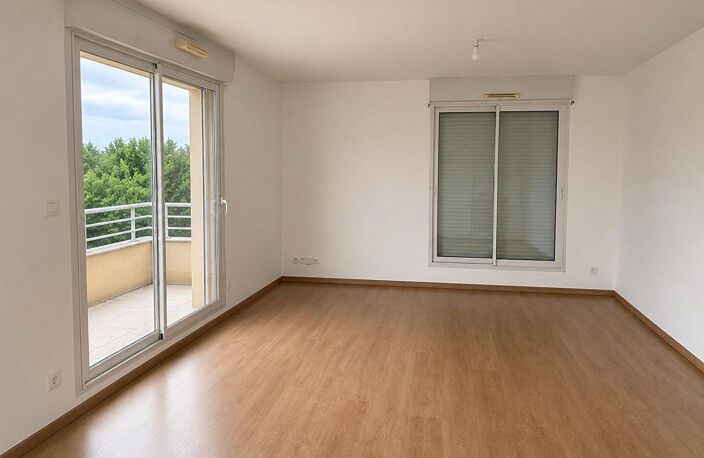 Appartement Avrille 3 pièce(s) 72 m2 — photo 3