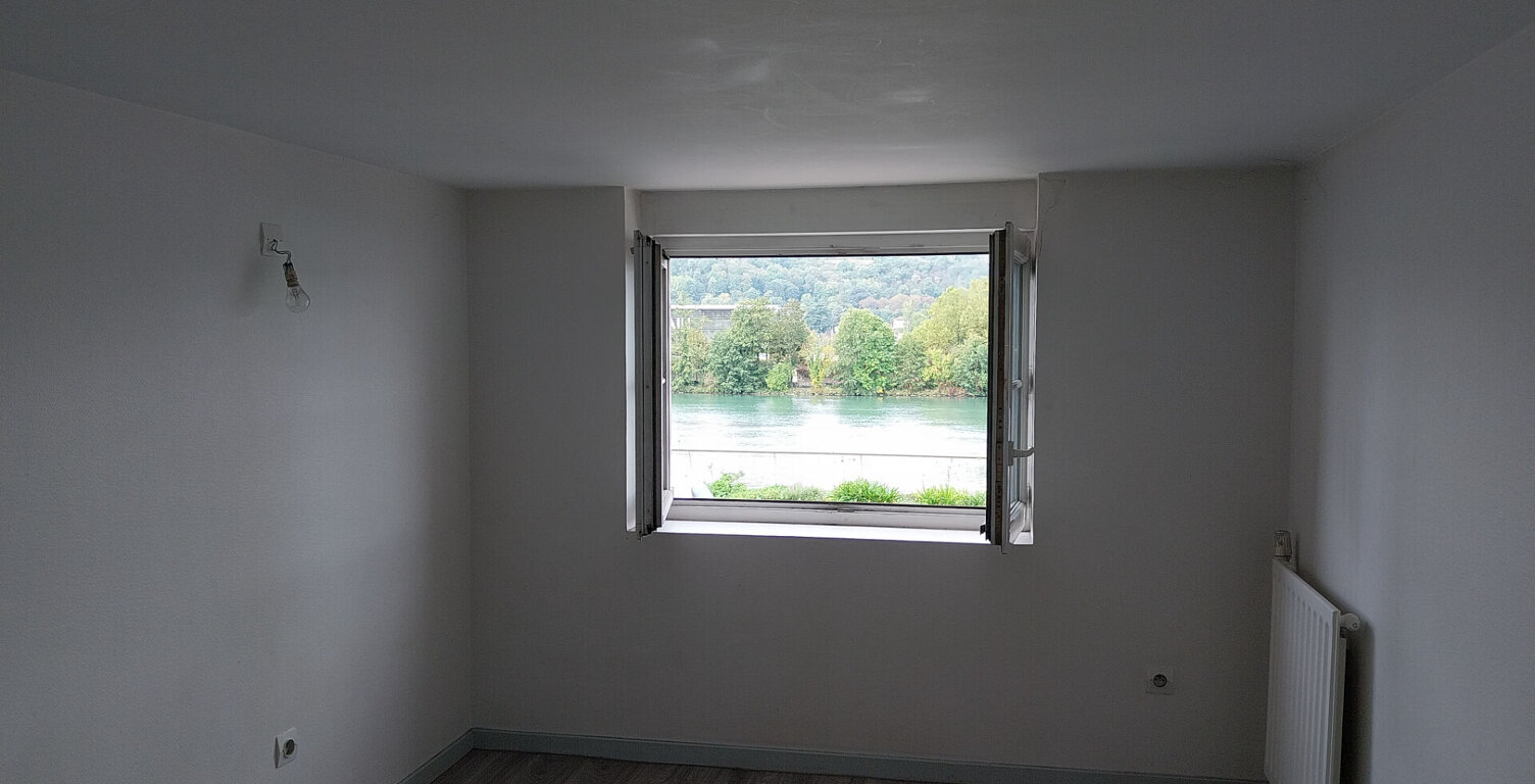 APPARTEMENT DUPLEX  - T4 -  105 M² - QUAI DU RHONE — photo 1