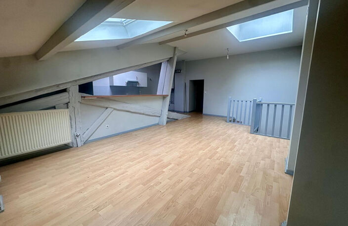 Appartement  4 pièces  - 93 M² - Quai PAJOT  - Vienne - — photo 4