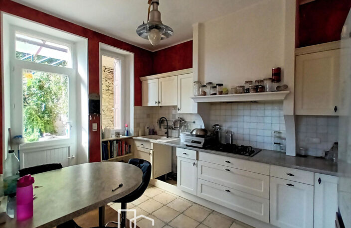 Maison en pierre avec magnifique vue sur la vallée du Lot. — photo 5