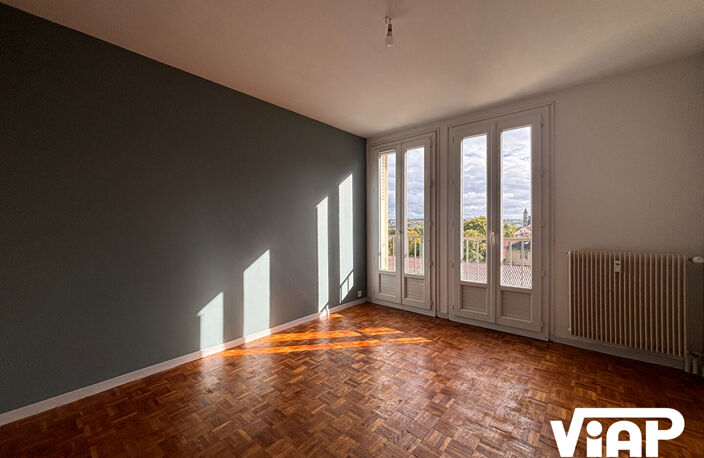 T3 AVEC GARAGE PROCHE PLACE JOURDAN — photo 4
