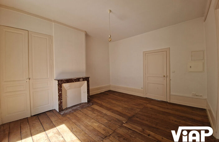 LIMOGES APPARTEMENT T3 EN CENTRE-VILLE — photo 3