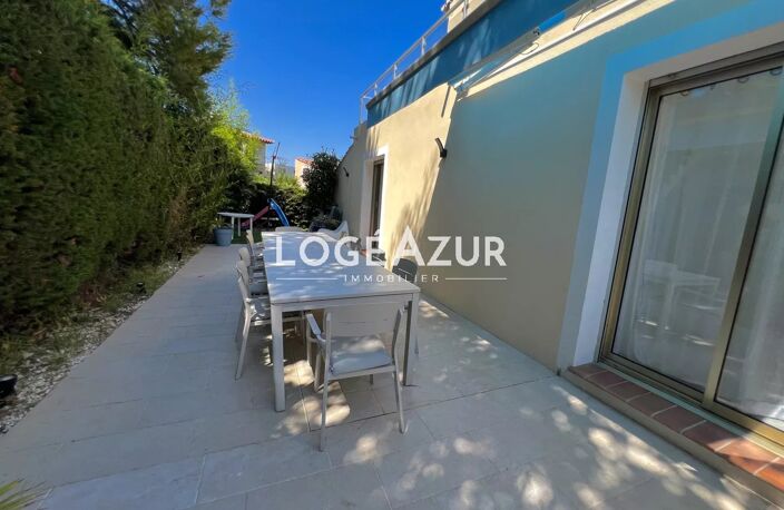 VENTE VILLA 5 CHAMBRES ANTIBES - PISCINE - SALLE DE JEUX - PARKI — photo 5