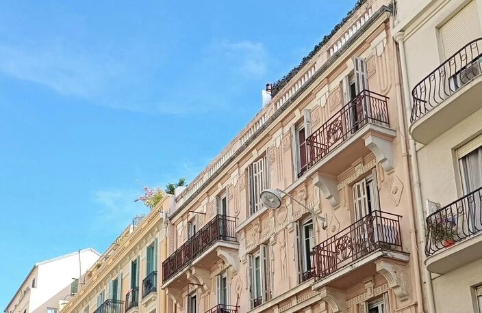 A VENDRE 2 PIECES NICE PARC IMPERIAL — photo 5