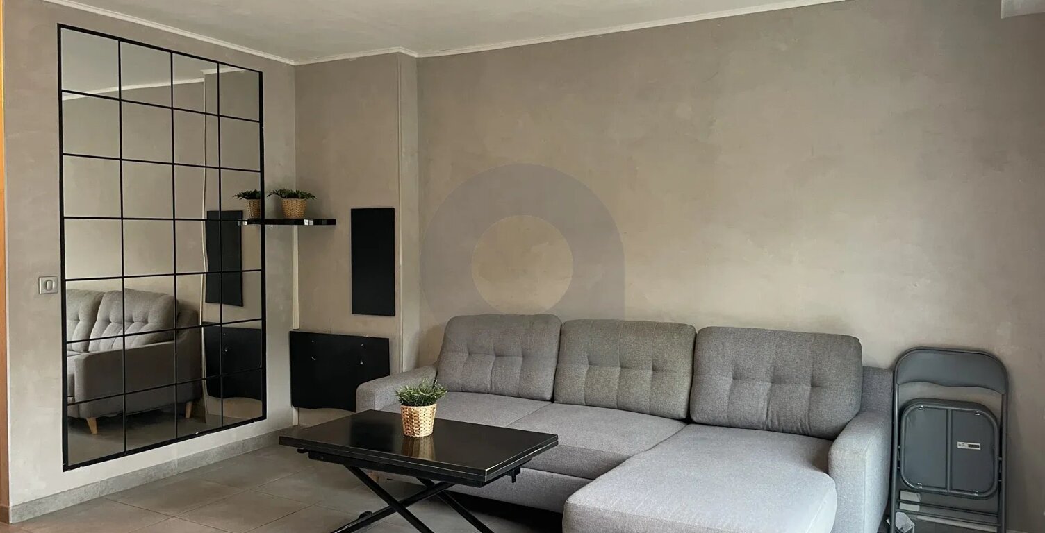 A LOUER APPT MEUBLE - ETAGE ELEVE - TERRASSE — photo 1
