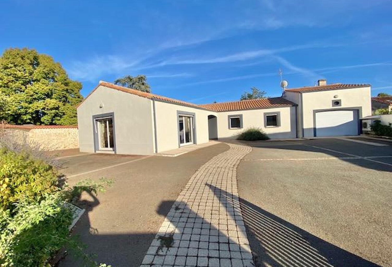 MAISON DE PLAIN-PIED – QUALITÉ, VOLUME ET CONFORT - SAINT-JEAN-D\'HERMINE- 85210 — photo 1