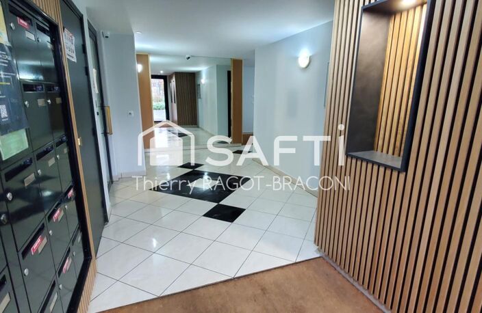 F2 — photo 2