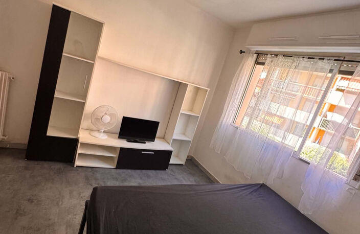 Studio Meublé à l'année Bas Lanterne — photo 4