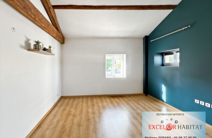 MAISON DE VILLE 3 CHAMBRES GRANDS VOLUME TERRASSE — photo 4