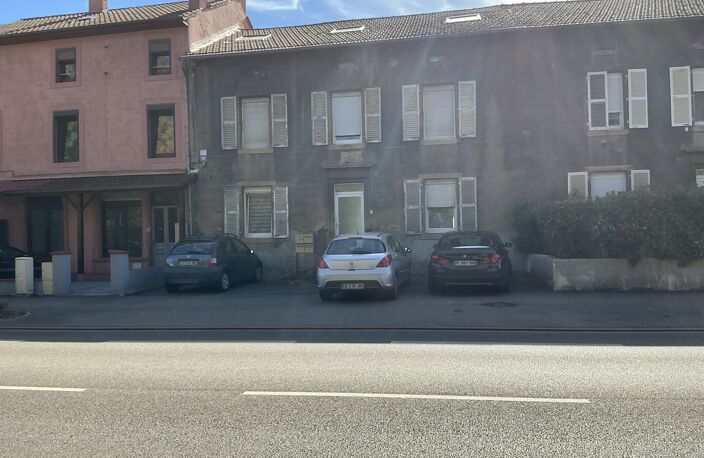 Immeuble de rapport - 4 appartements loués - 210 m² — photo 2