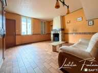 Maison à rénover avec cour et dépendance — photo 2