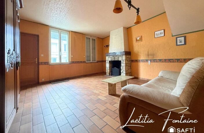Maison à rénover avec cour et dépendance — photo 2