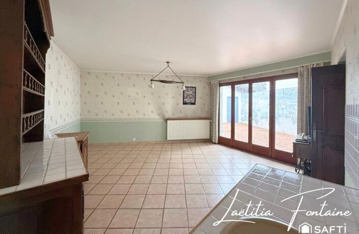 Maison à rénover avec cour et dépendance — photo 4