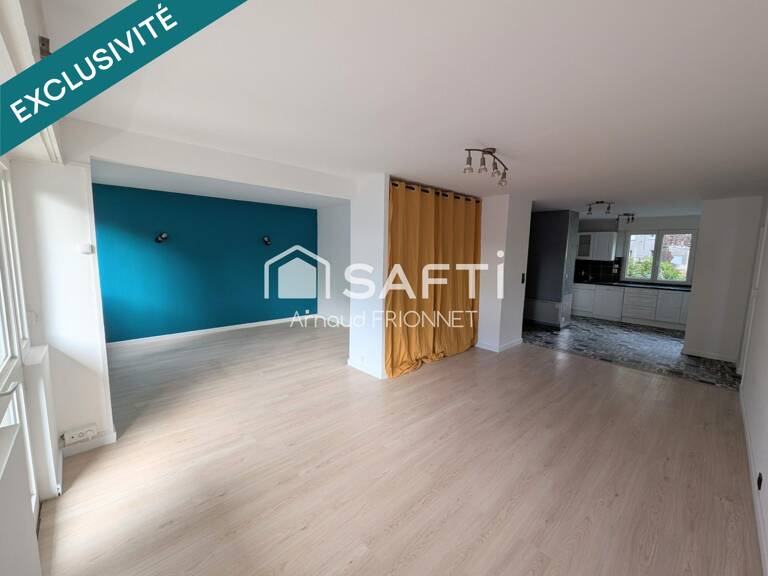 GRAND T3 avec balcon, cave et place privative. — photo 1
