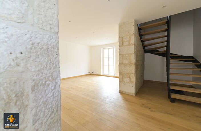 Maison T3 triplex 85m² avec place de parking — photo 3