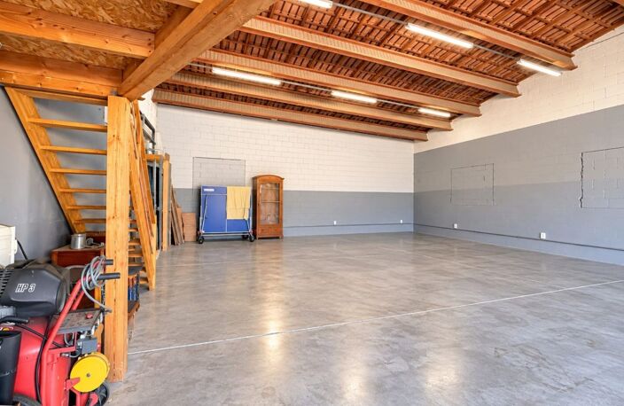 Local commercial Bureau — photo 5