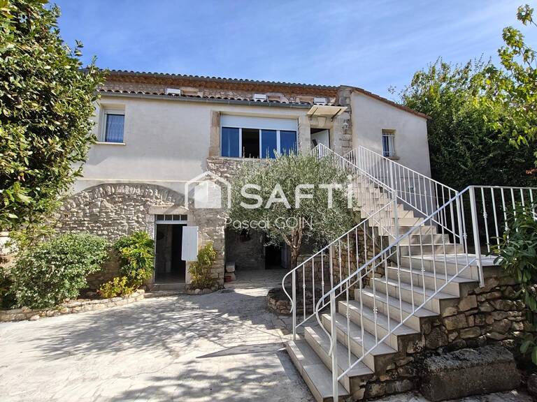 Maison de village  avec dépendance et jardin BARJAC — photo 1