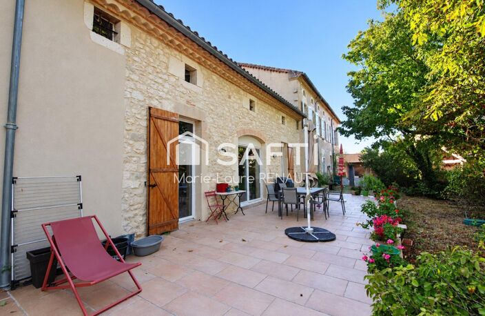 Propriété d'exception avec double habitation, piscine et terrain arboré — photo 3