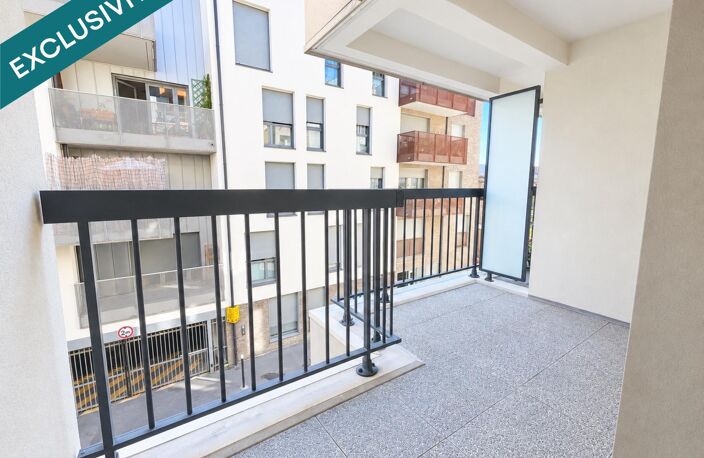 LA PLAINE - APPARTEMENT AVEC BALCON ET PARKING — photo 3