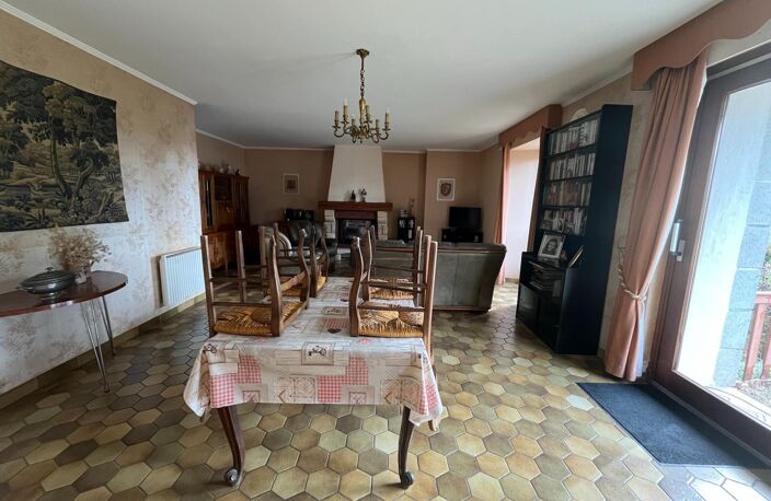 Maisons - 180m² - 9 pièces — photo 4