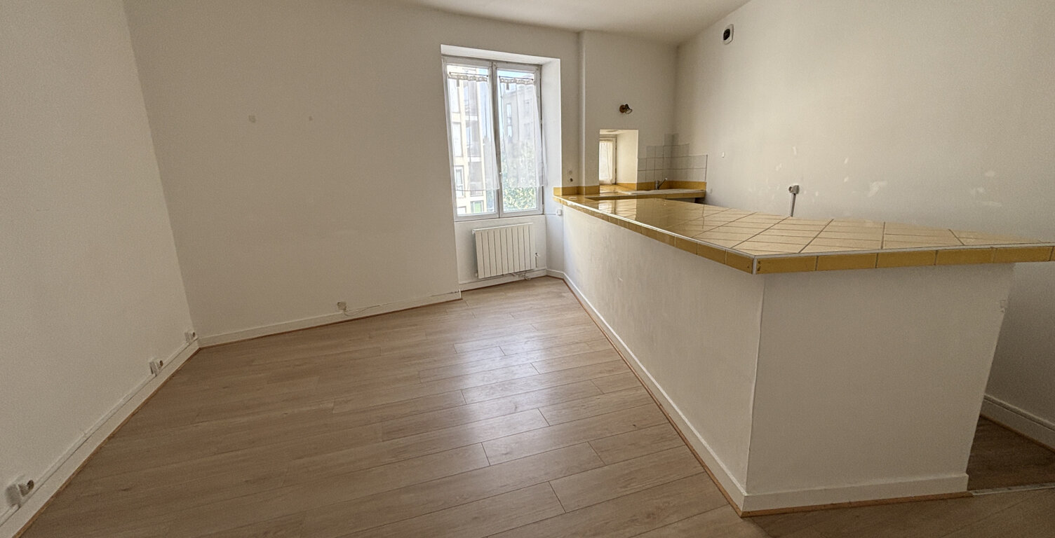 Centre d'Oullins, Charmant appartement T2 — photo 1
