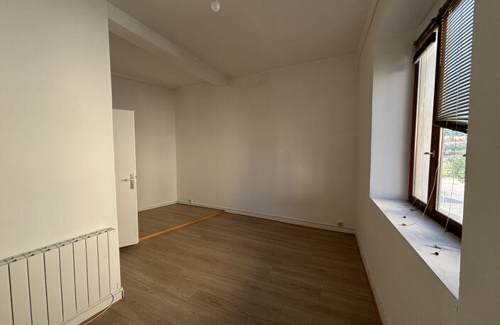 Centre d'Oullins, Charmant appartement T2 — photo 2