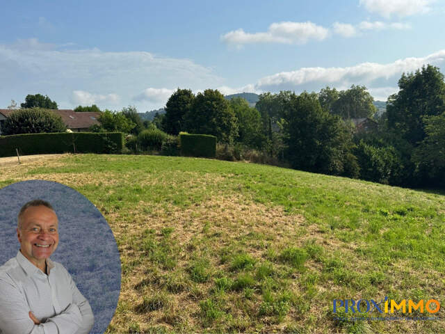 Parcelle de terrain constructible et viabilisée de 985 m². — photo du bien