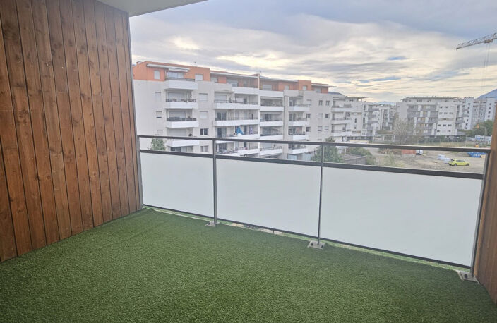 NOUVEAU T2 + BALCON PROXIMMO — photo 3