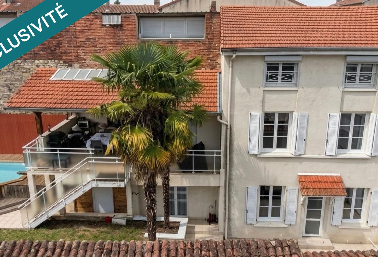 Maison de ville de 112 m² avec jardin, piscine et terrasse. — photo 1