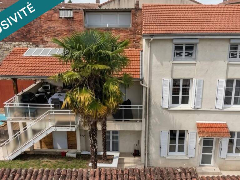Maison de ville de 112 m² avec jardin, piscine et terrasse. — photo 1
