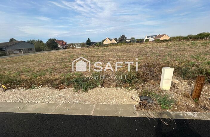Terrain constructible 698 m² borné et viabilisé  À 10 min de Mer — photo 2