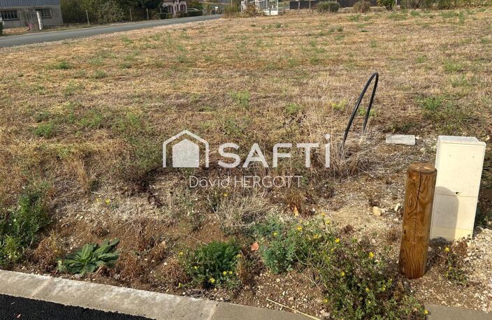 Terrain constructible 698 m² borné et viabilisé  À 10 min de Mer — photo 3