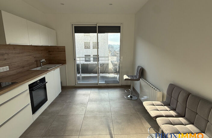 Très bel appartement, T3 Duplex avec petite terrasse au centre- — photo 4