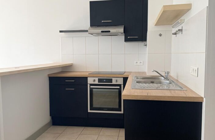 Très bel appartement T4 à Saintes. — photo 2