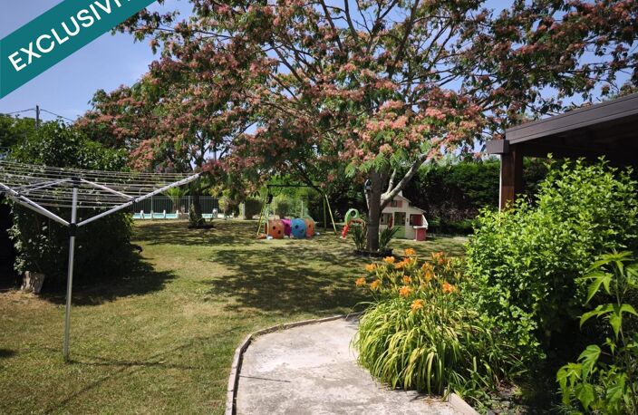 Maison individuelle de plein pied avec jardin et piscine — photo 2
