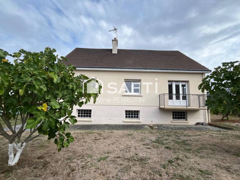 Maison familiale avec beau potentiel à Solesmes — photo 1