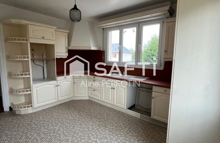 Maison familiale avec beau potentiel à Solesmes — photo 3