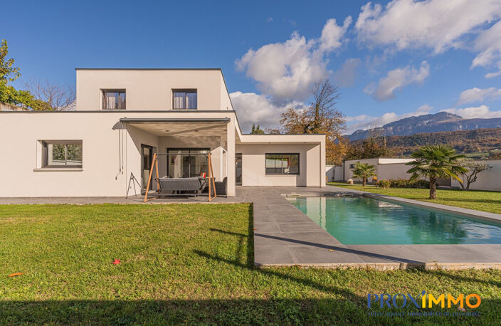 Maison familiale récente  155 m², 4 chambres, piscine et ga — photo 2