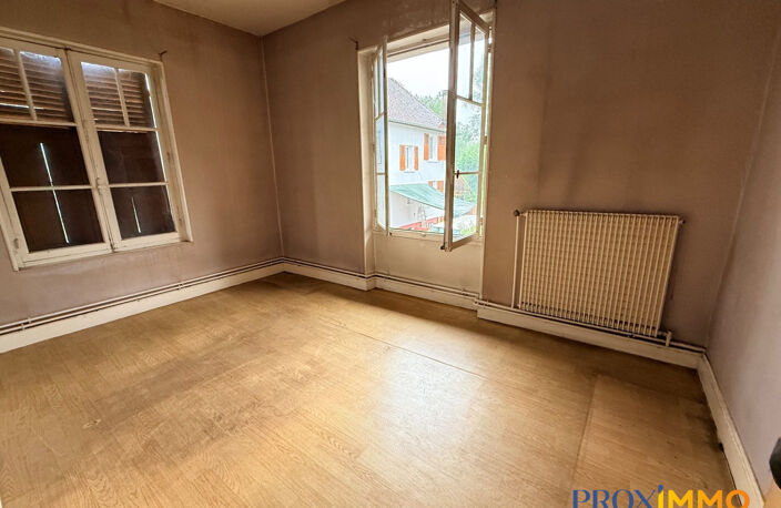 Corps de Ferme à rénover avec 633 m² de dépendances sur 3889 — photo 5