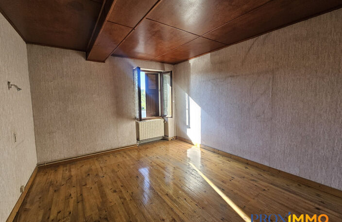 Maison en pierre de caractère à rénover  135 m² et fort p — photo 4