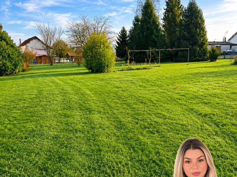 Terrain calme idéalement situé. — photo 1
